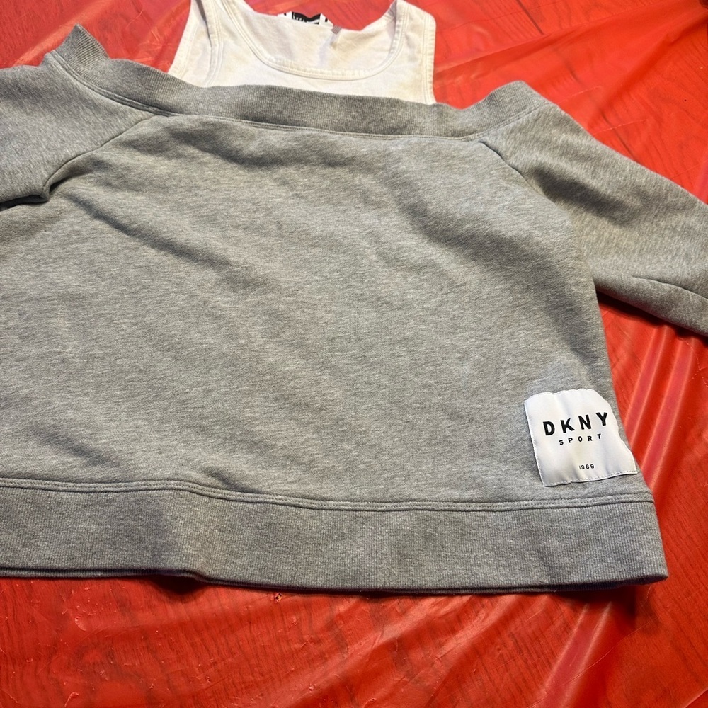 DKNY White and Red Casual Top